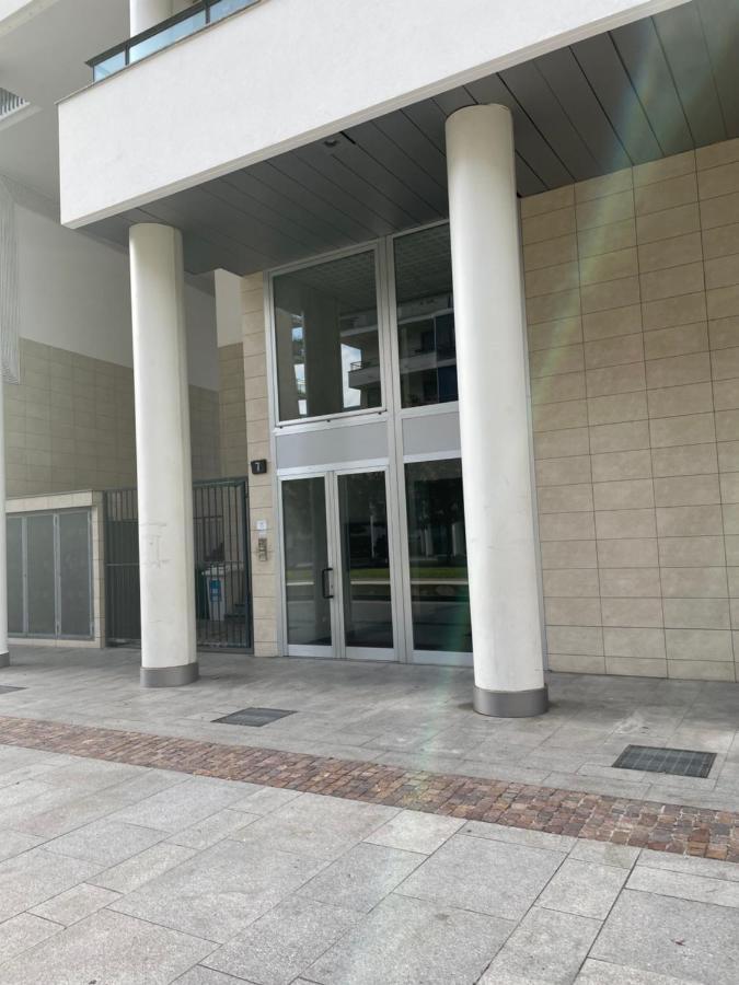 شقة House Promenade Santa Giulia ميلان المظهر الخارجي الصورة